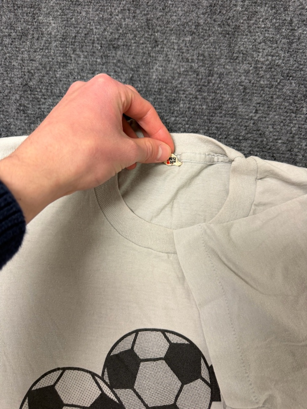 Vintage 1990s soccer tee Baby tee fit - Picture 3 of 6